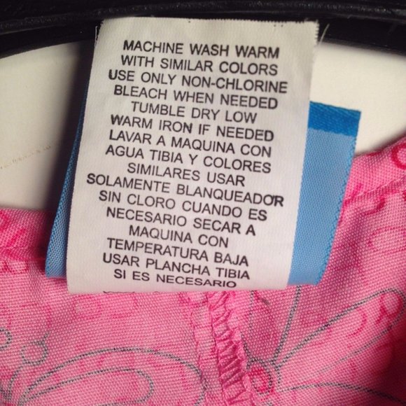 Scrub HQ Heart Flower Pink Valentine Women's Size XS V-Neck SS Words Scrubs - Picture 5 of 8